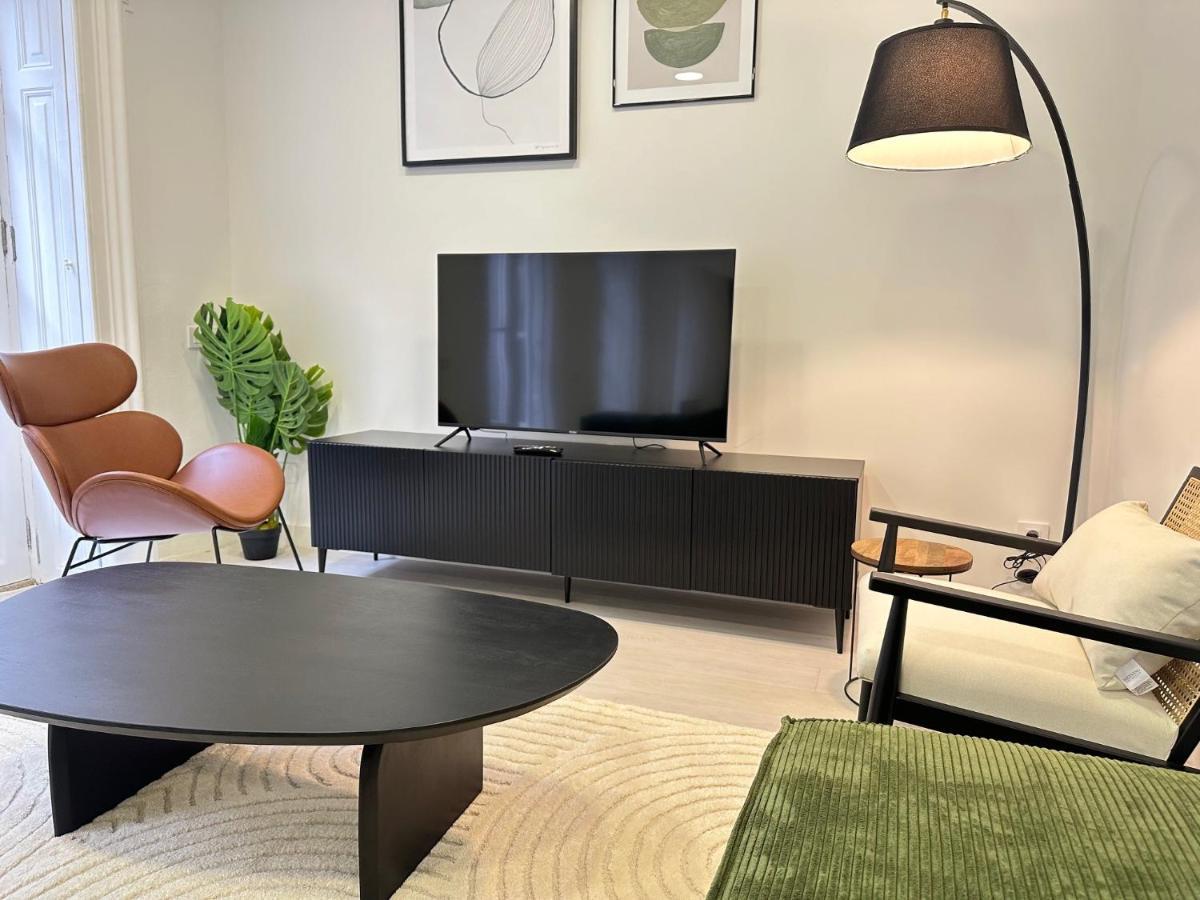 Appartamento Elegante Hogar En El Centro Vigo Esterno foto
