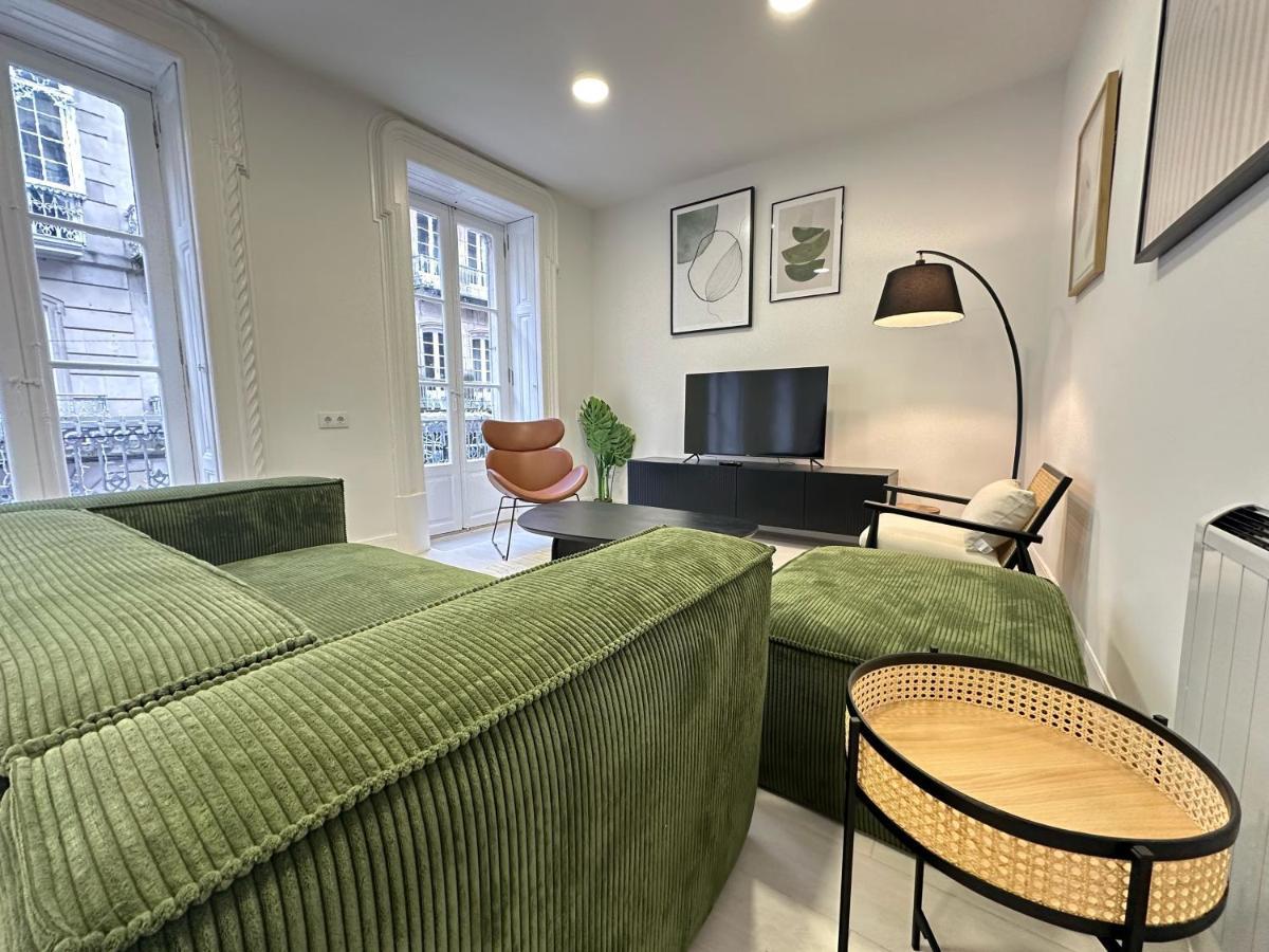Appartamento Elegante Hogar En El Centro Vigo Esterno foto